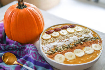 Pumpkin Pie Protein Smoothie Bowl